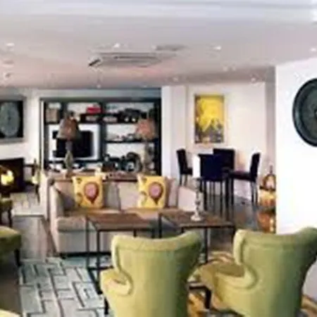 Feliz Hotel
